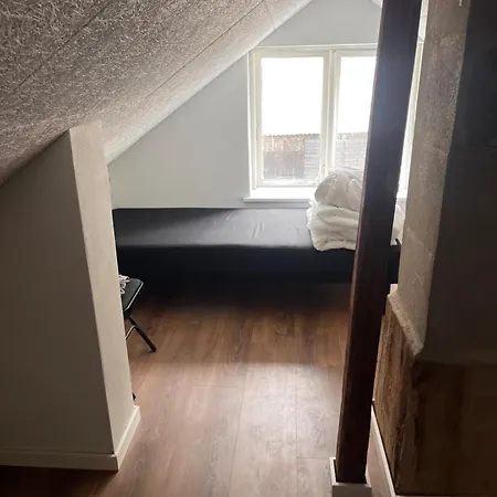 4 Vaerelses Hyggeligt Hus - 5 Nyaraló *