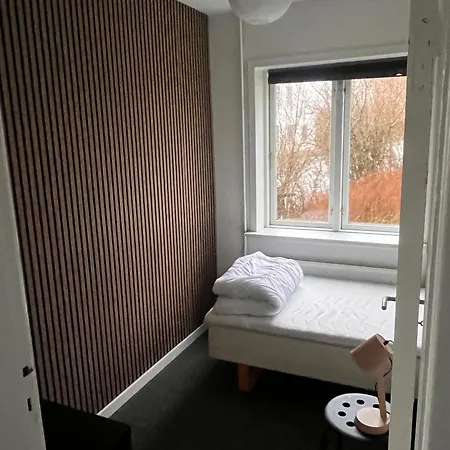 4 Vaerelses Hyggeligt Hus - 5 펜션 콜딩