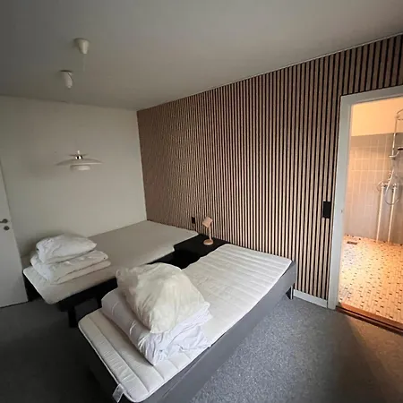 4 Vaerelses Hyggeligt Hus - 5 펜션 *